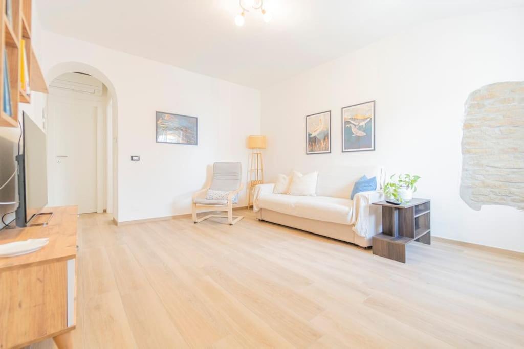 A Casa Di Mary Apartment รีวาตรีโกโซ ภายนอก รูปภาพ